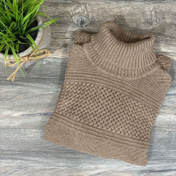 eight eight eight Sweaters - Basketweave Turtleneck Sweater EUC Size M
